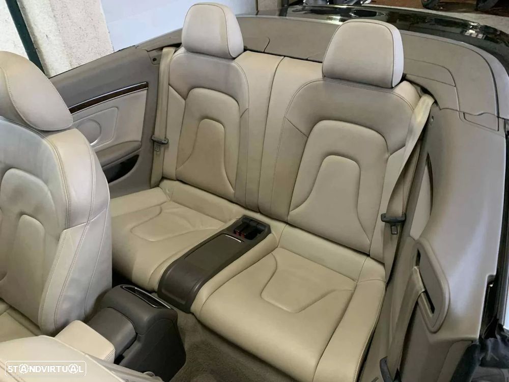 Audi A5 Cabrio 2.0 TDi - 21