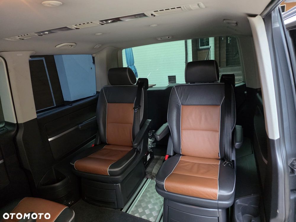 Volkswagen Multivan - 12
