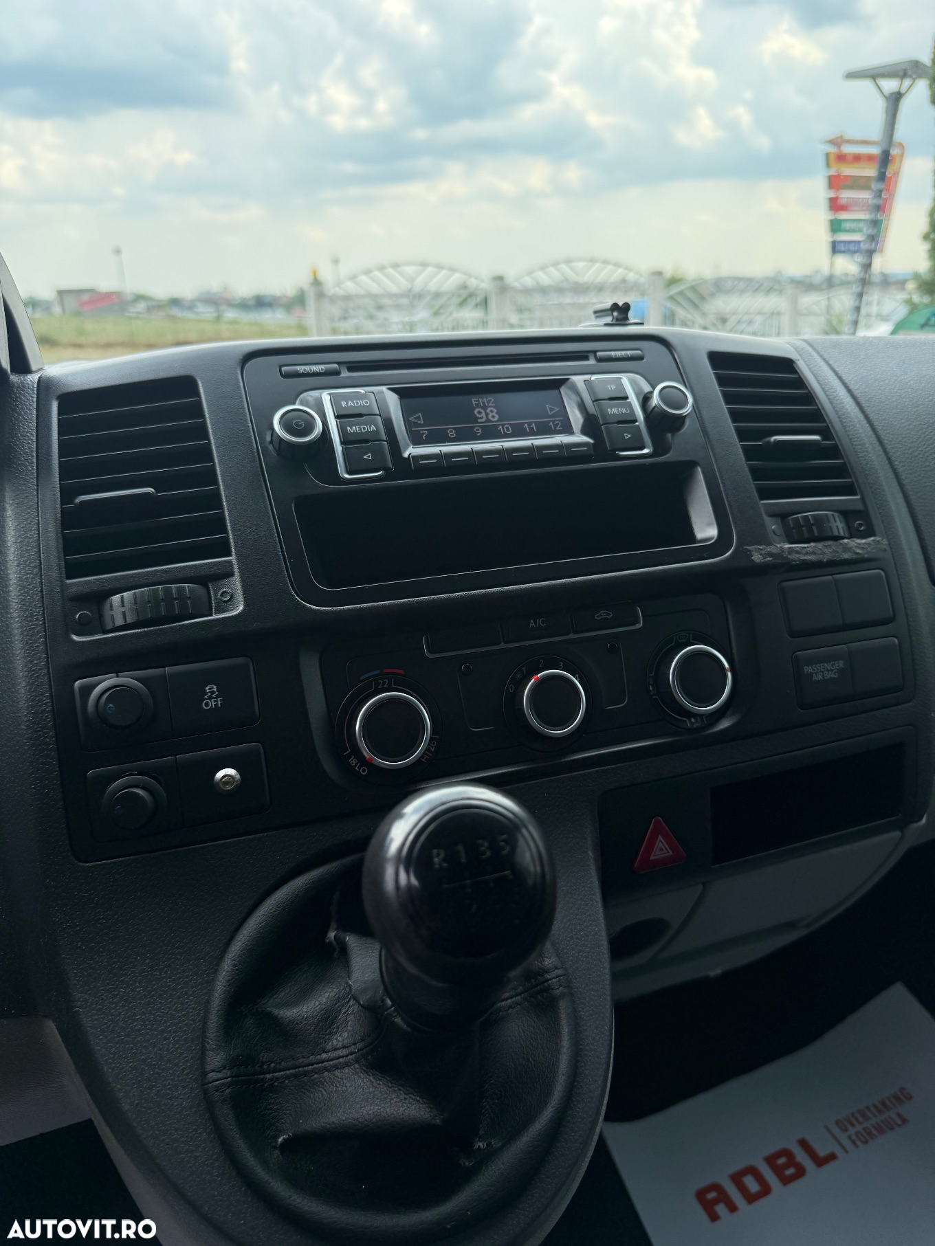 Volkswagen Transporter - 4