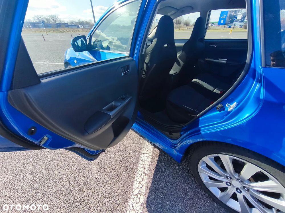 Subaru Impreza 2.0 RS - 10