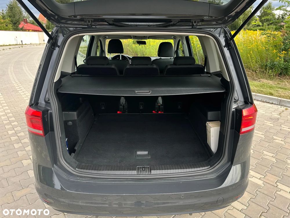 Volkswagen Touran 1.5 TSI EVO Trendline - 12