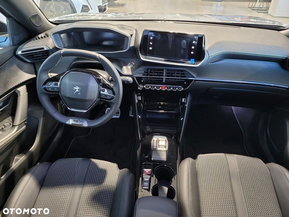Peugeot 2008 - 9