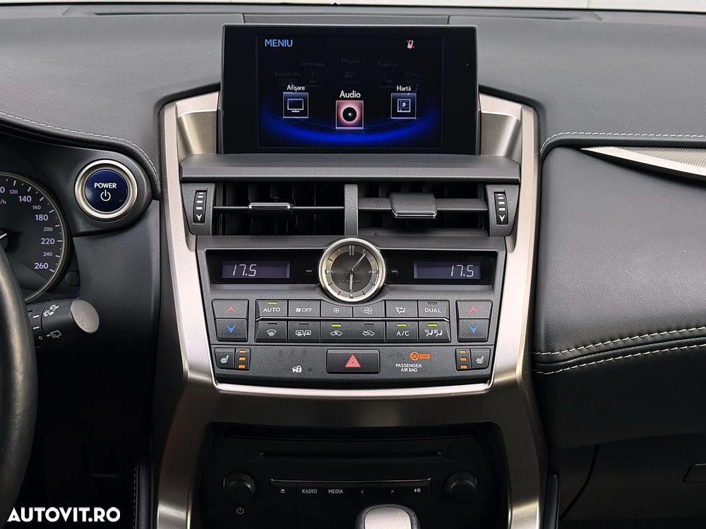Lexus Seria NX 300h AWD Luxury - 25