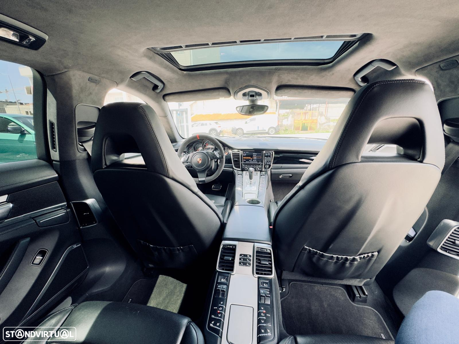 Porsche Panamera Turbo PDK - 9