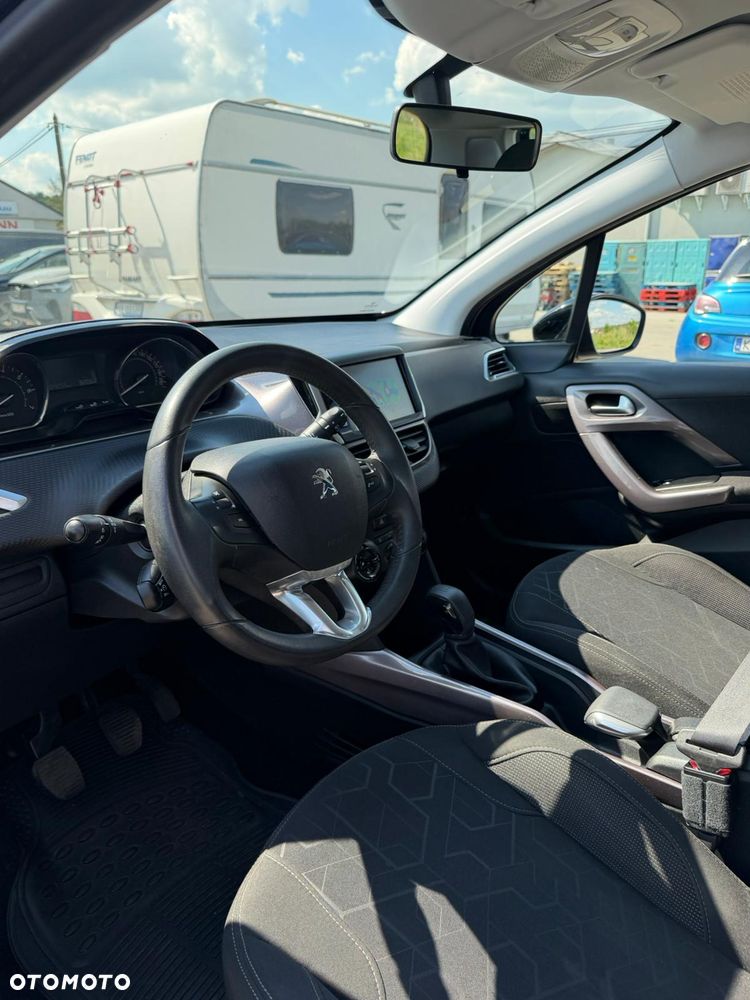 Peugeot 2008 1.2 VTi Allure - 7
