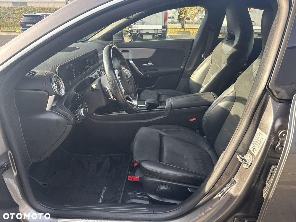 Mercedes-Benz CLA - 11