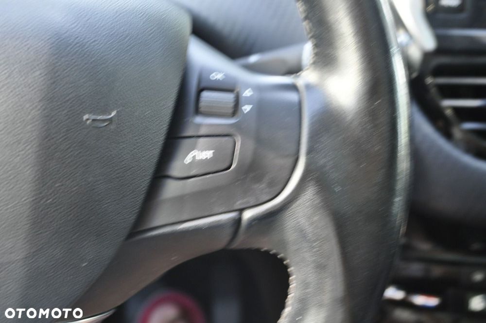 Peugeot 2008 - 18
