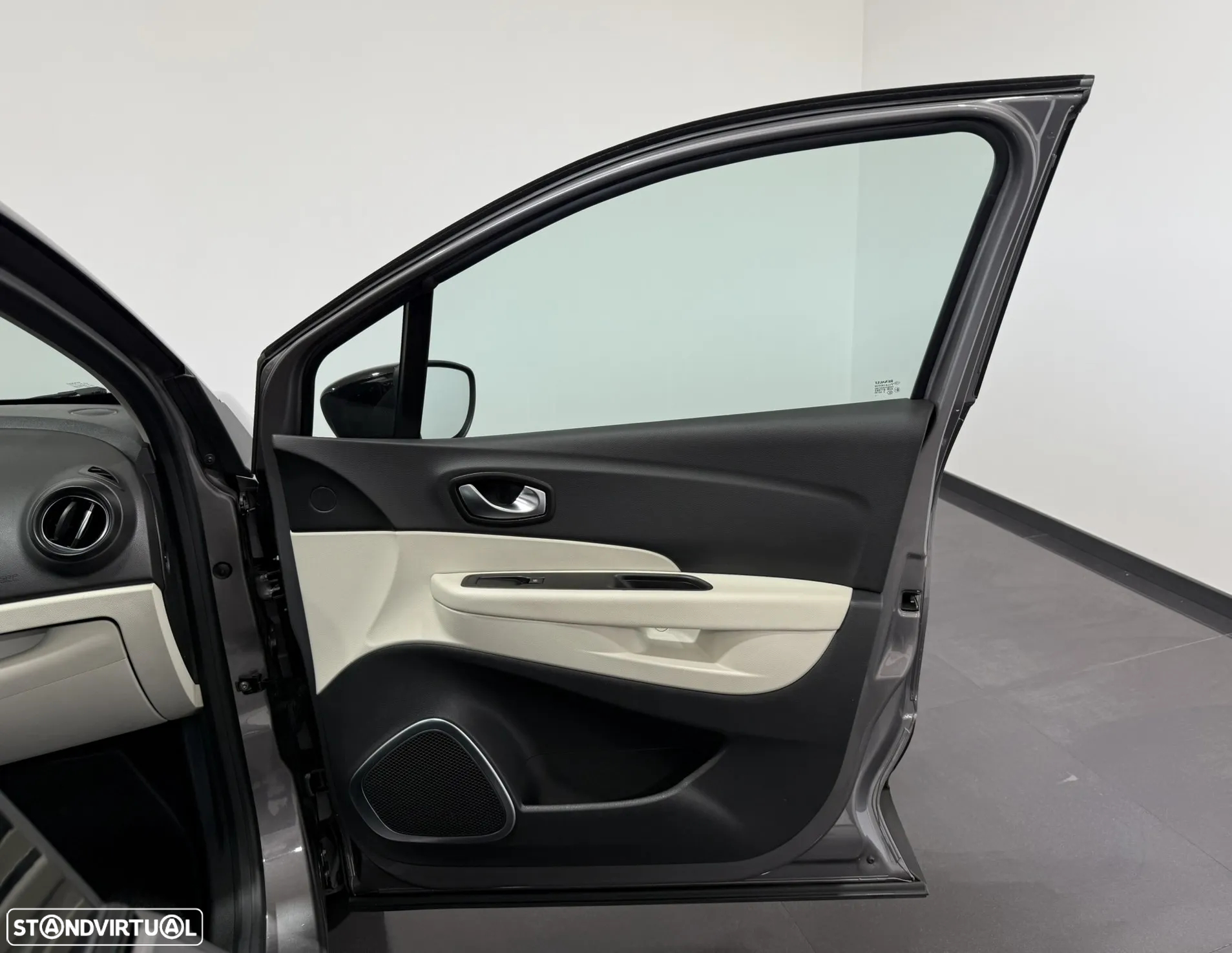 Renault Captur 0.9 TCE Exclusive - 34