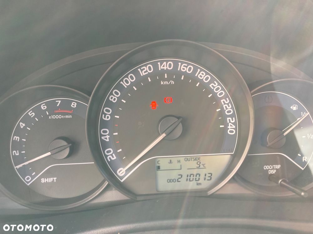 Toyota Auris 1.6 Active - 12
