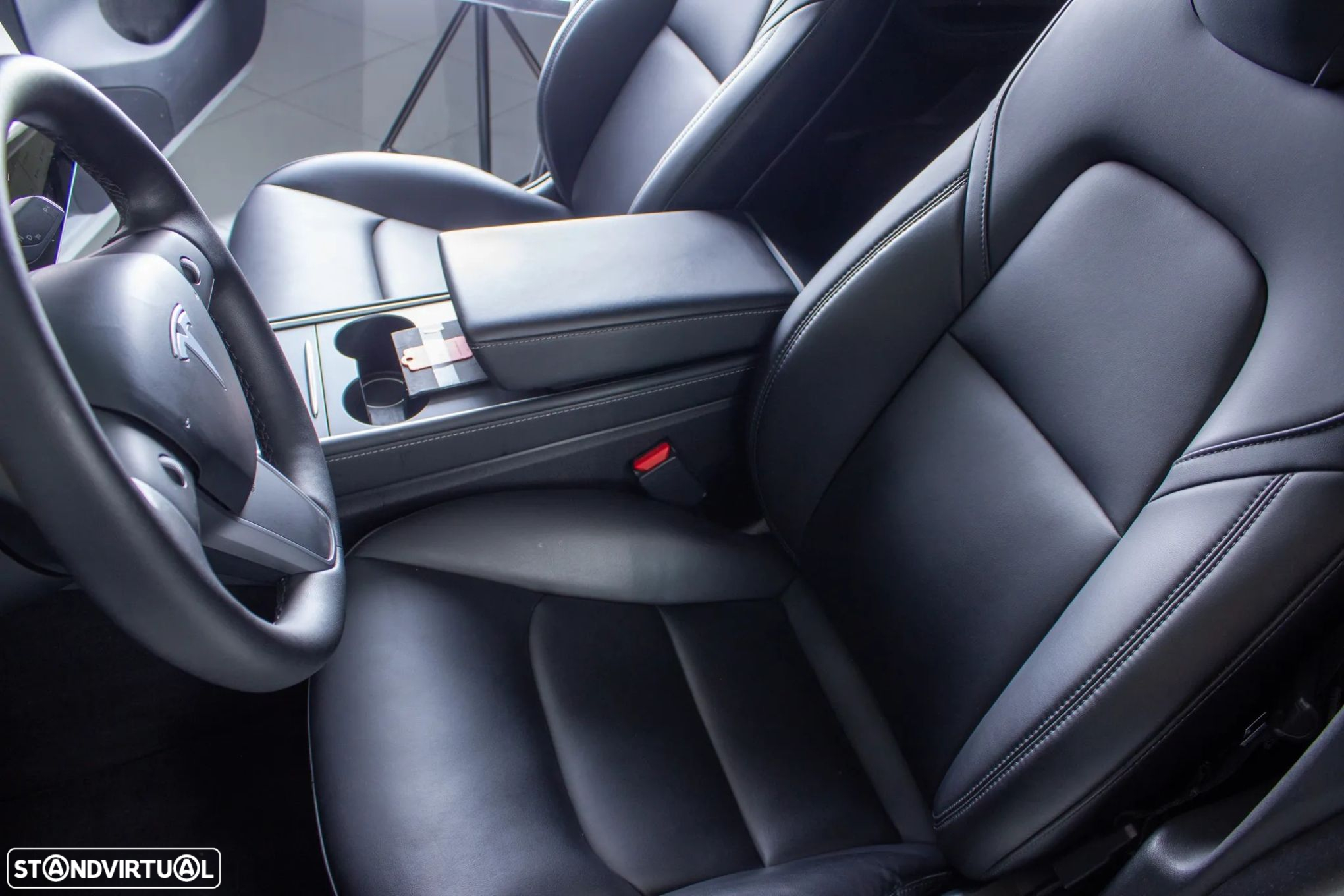 Tesla Model Y Long Range Dual Motor AWD - 6