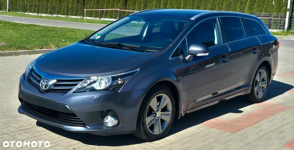 Toyota Avensis 2.0 D-4D Executive - 2