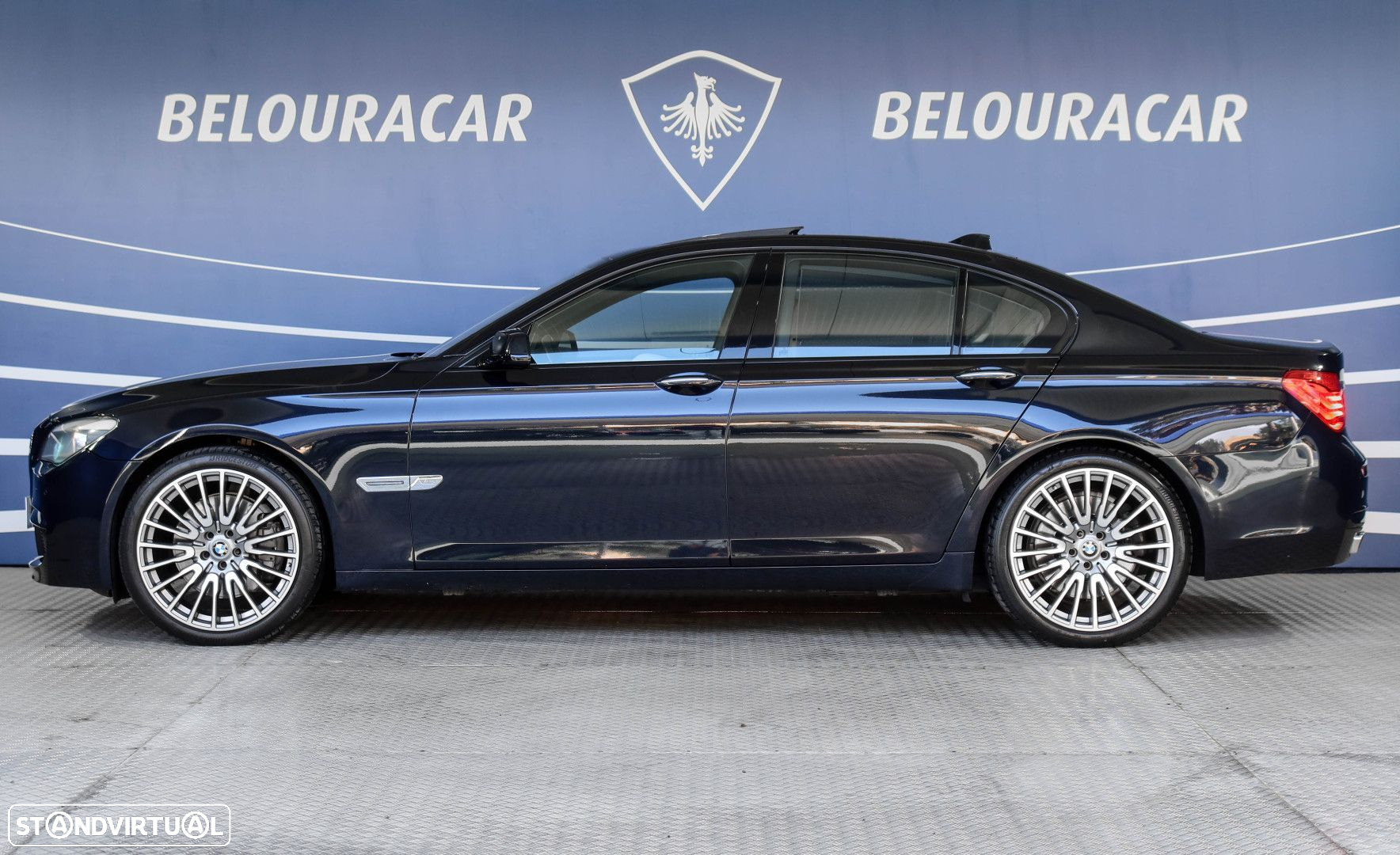 BMW 760 i Pack M - 3