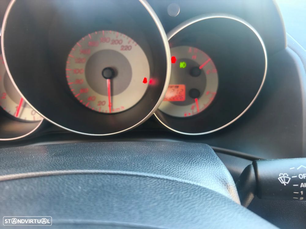 Mazda 3 Hatchback MZ-CD 1.6 Exclusive - 6