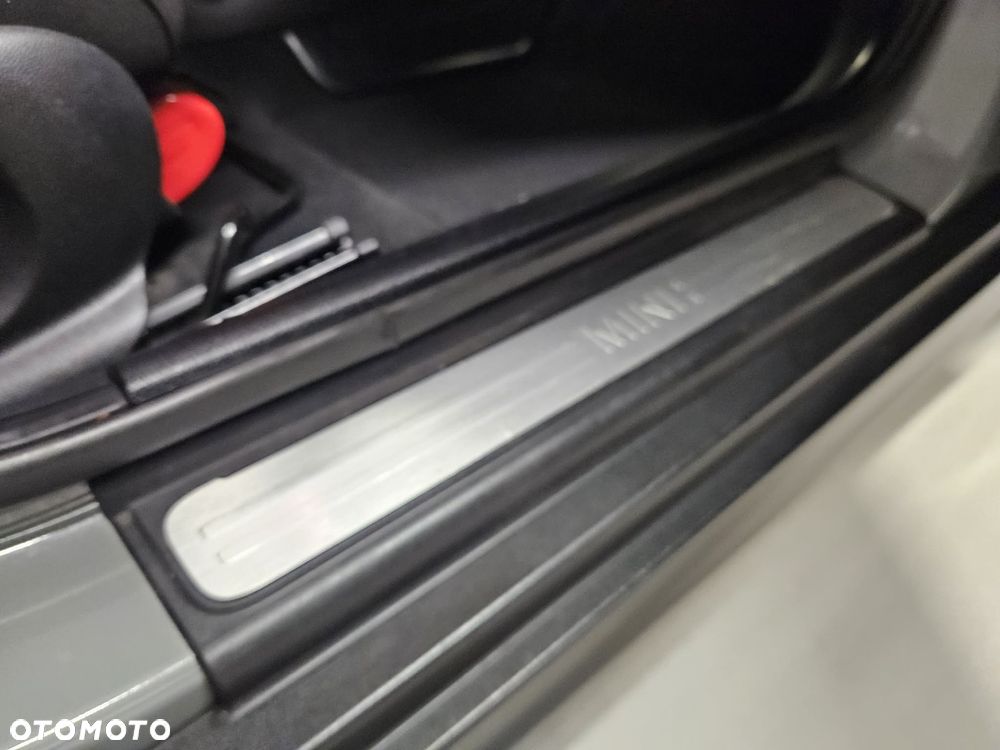 MINI Cooper Standard - 7