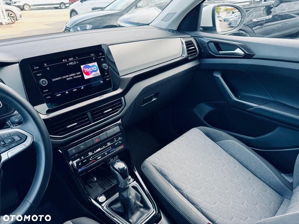 Volkswagen T-Cross - 21