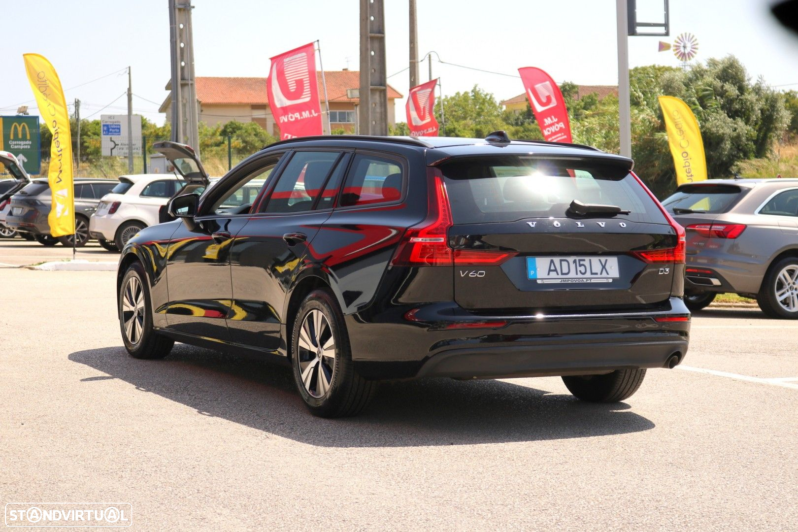 Volvo V60 2.0 D3 Momentum Core - 7
