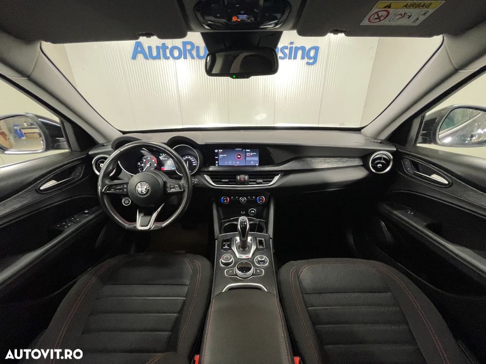 Alfa Romeo Stelvio 2.2 16V AT8 - 8