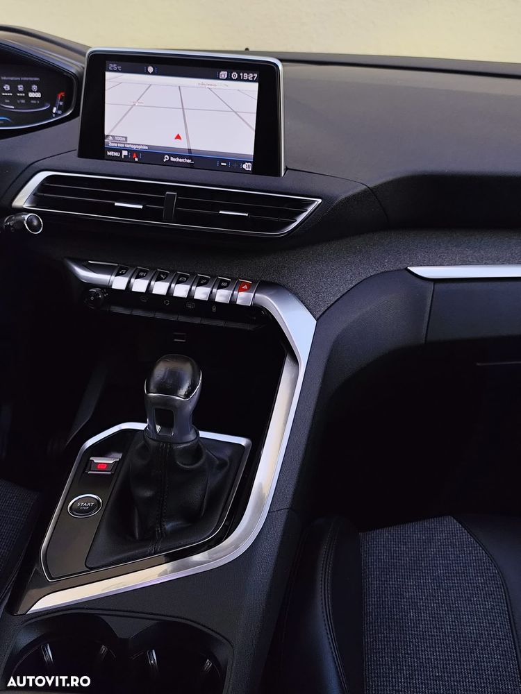 Peugeot 3008 - 11