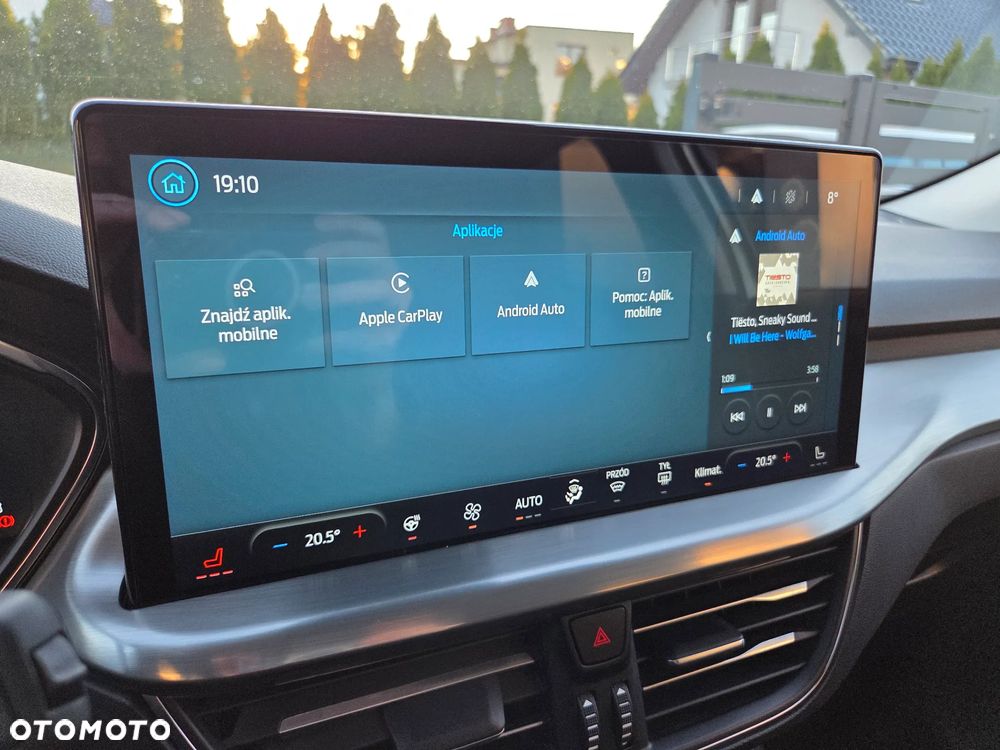 Ford Focus 1.0 EcoBoost Titanium X - 33