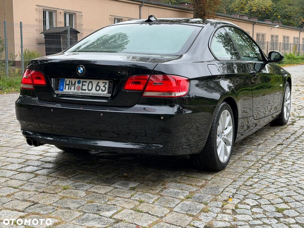 BMW Seria 3 330d - 14