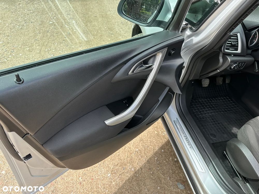 Opel Astra 1.7 CDTI Essentia - 13
