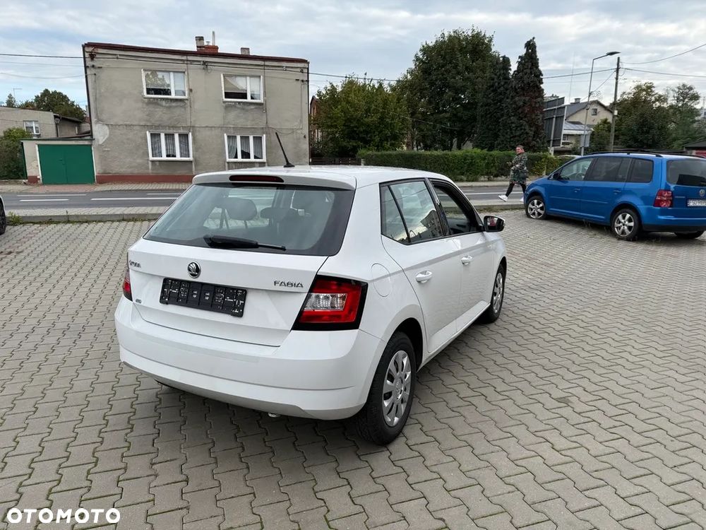 Skoda Fabia - 5