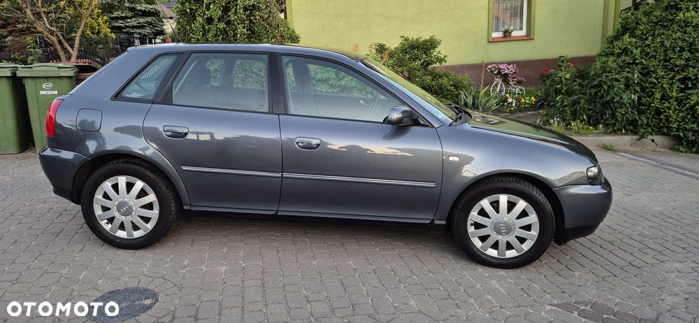 Audi A3 Sportback - 8