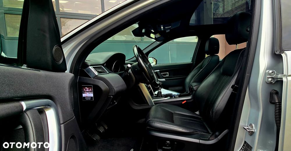 Land Rover Discovery Sport - 26