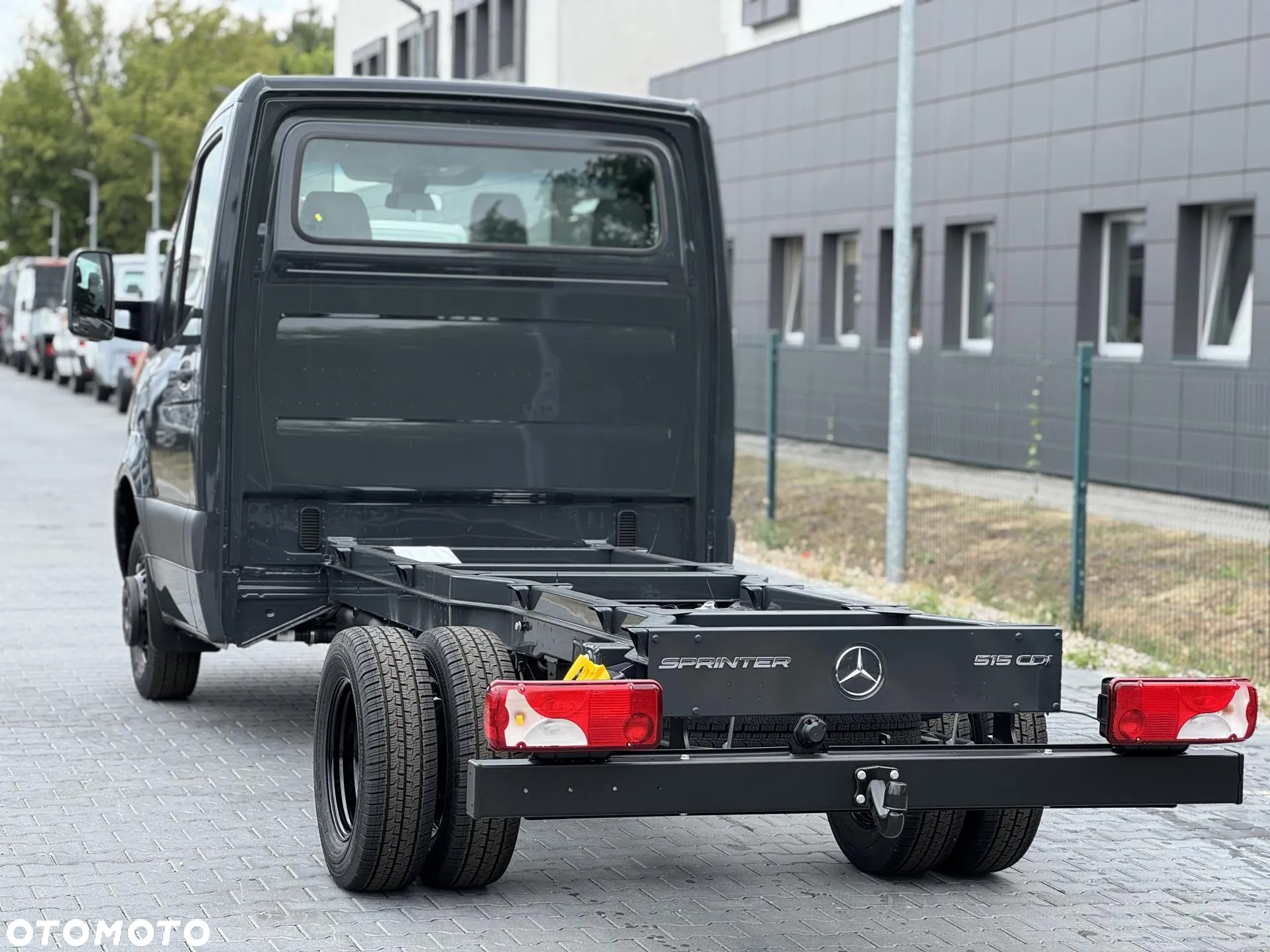 Mercedes-Benz Sprinter - 4
