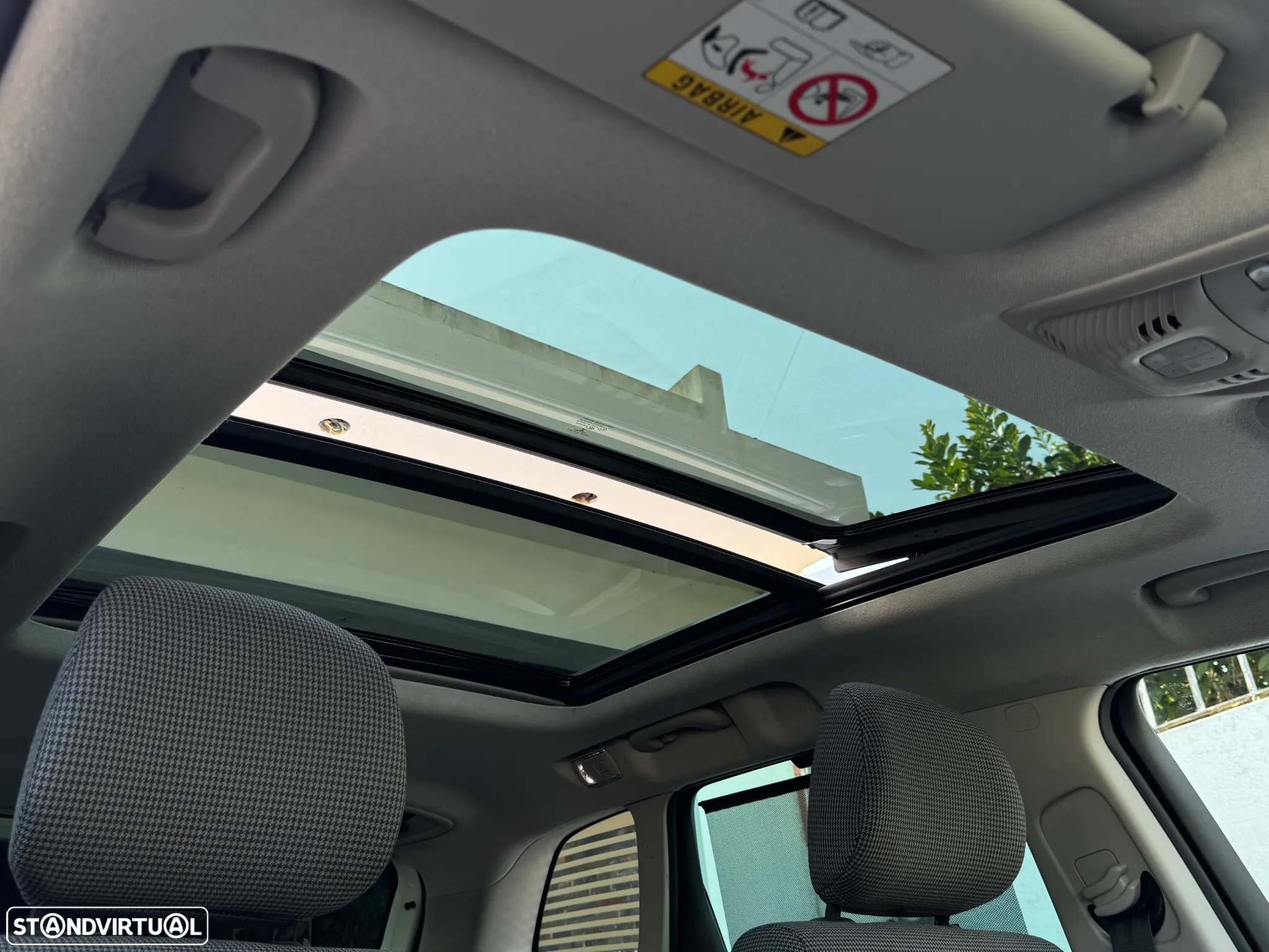 Citroën C3 Aircross PureTech 130 Stop & Start Shine - 22