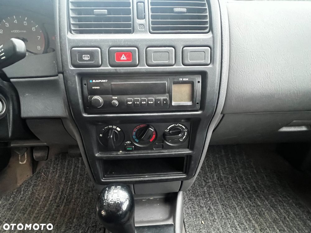 Nissan Almera 1.4 GX - 11