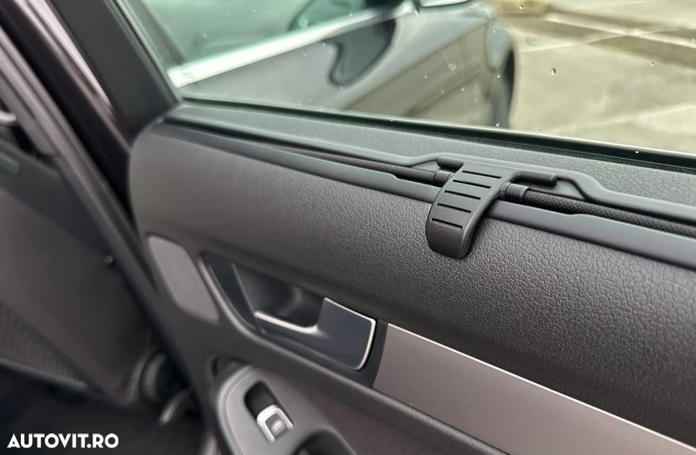 Audi A4 2.0 TDI DPF multitronic Ambiente - 33