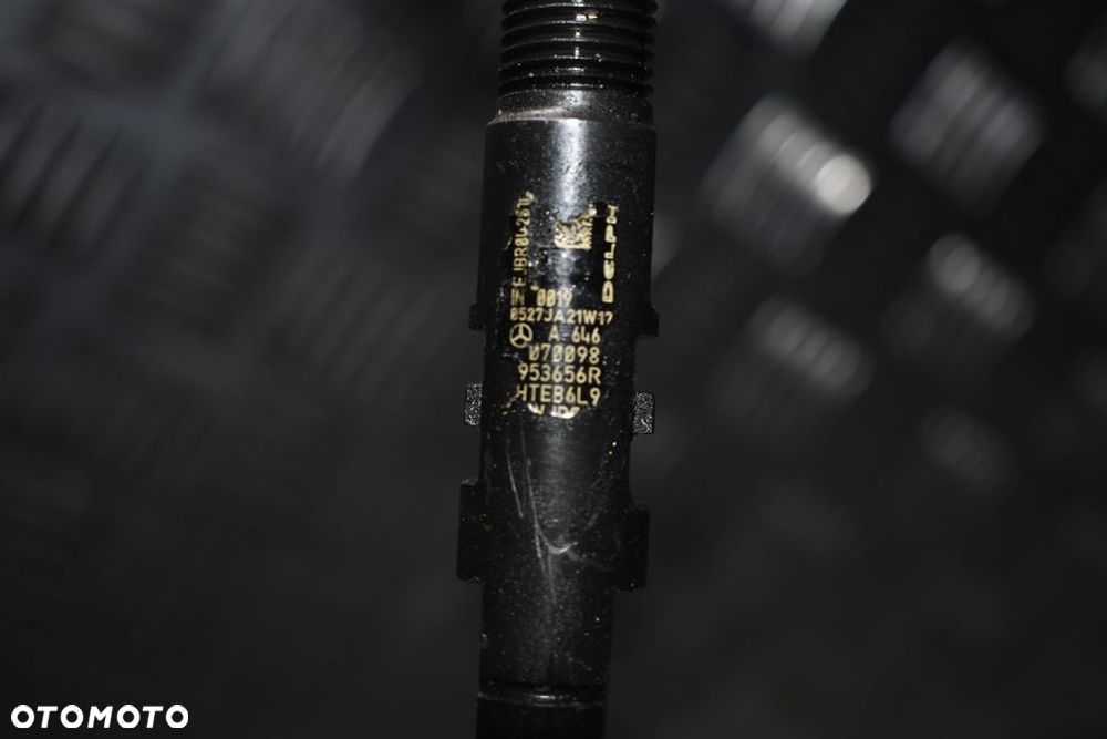 Mercedes W211 W204 2.2 CDI Wtrysk wtryskiwacz DELPHI 6460700987 - 3