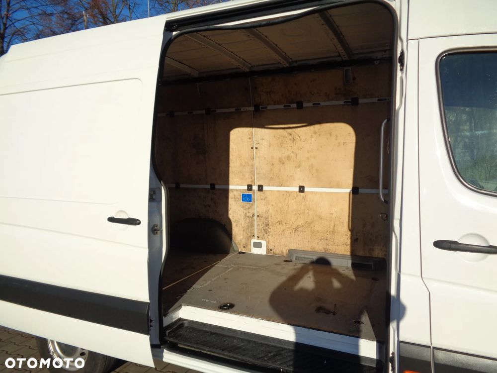 Volkswagen Crafter - 16