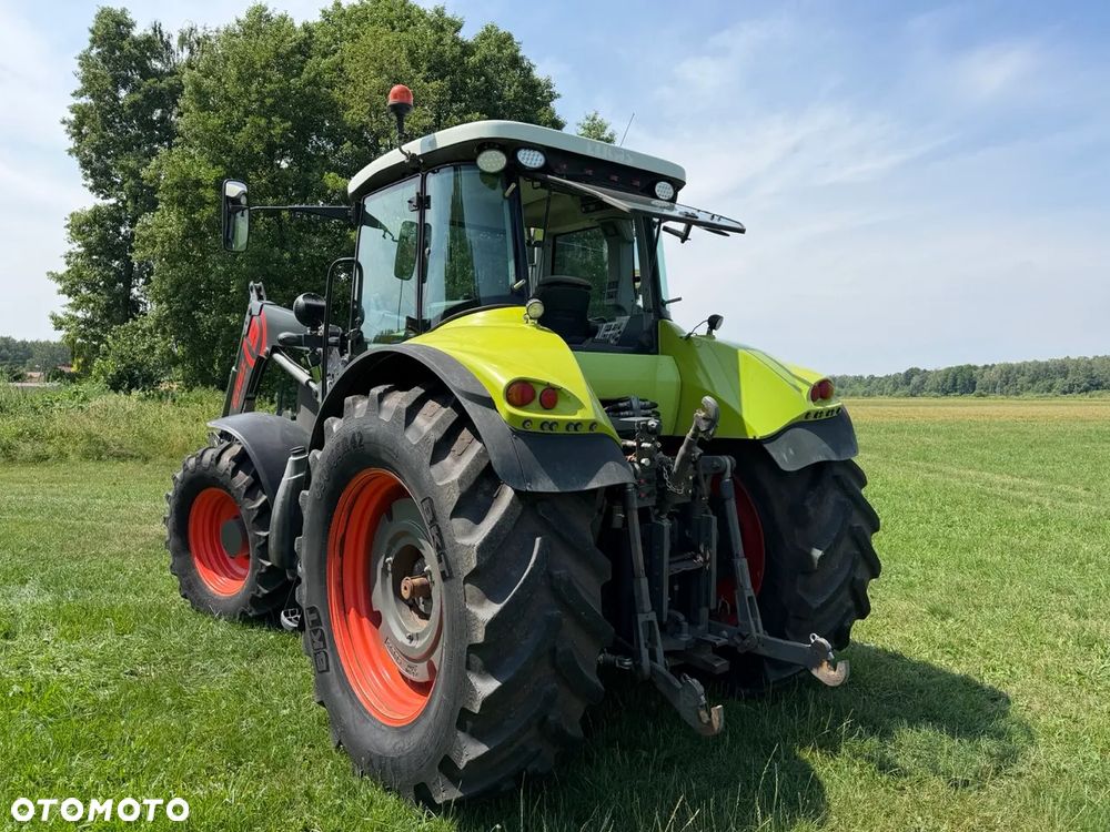 Claas AXION 830 - 3