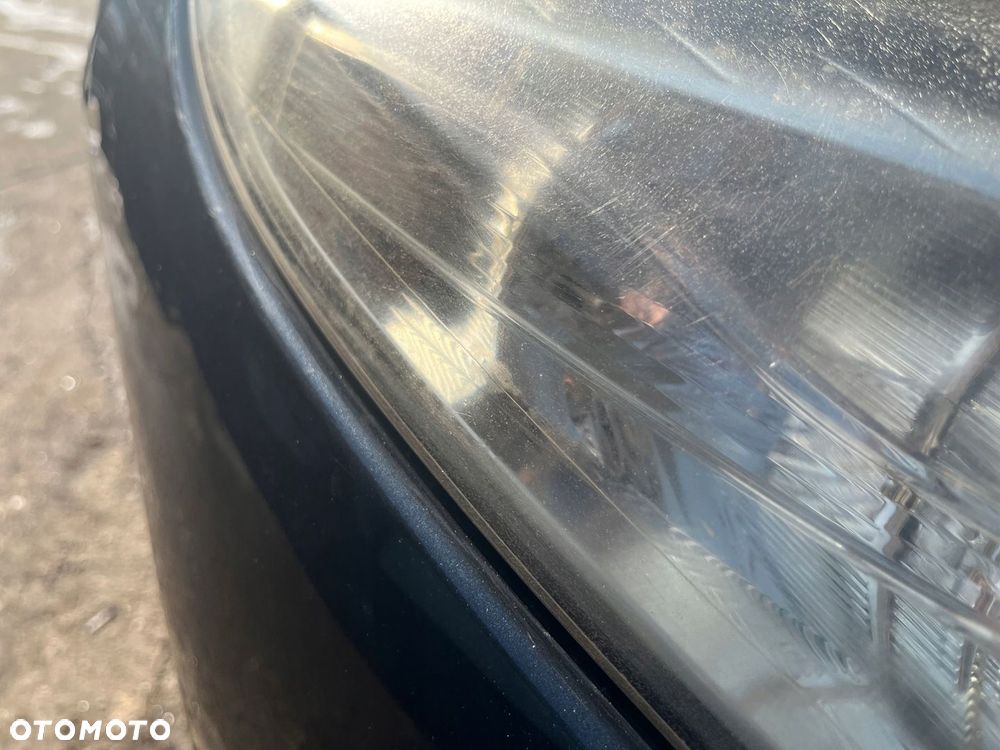 RENAULT MEGANE III LAMPA PRAWA PRZEDNIA PRAWY PRZÓD UK TEB66 - 6