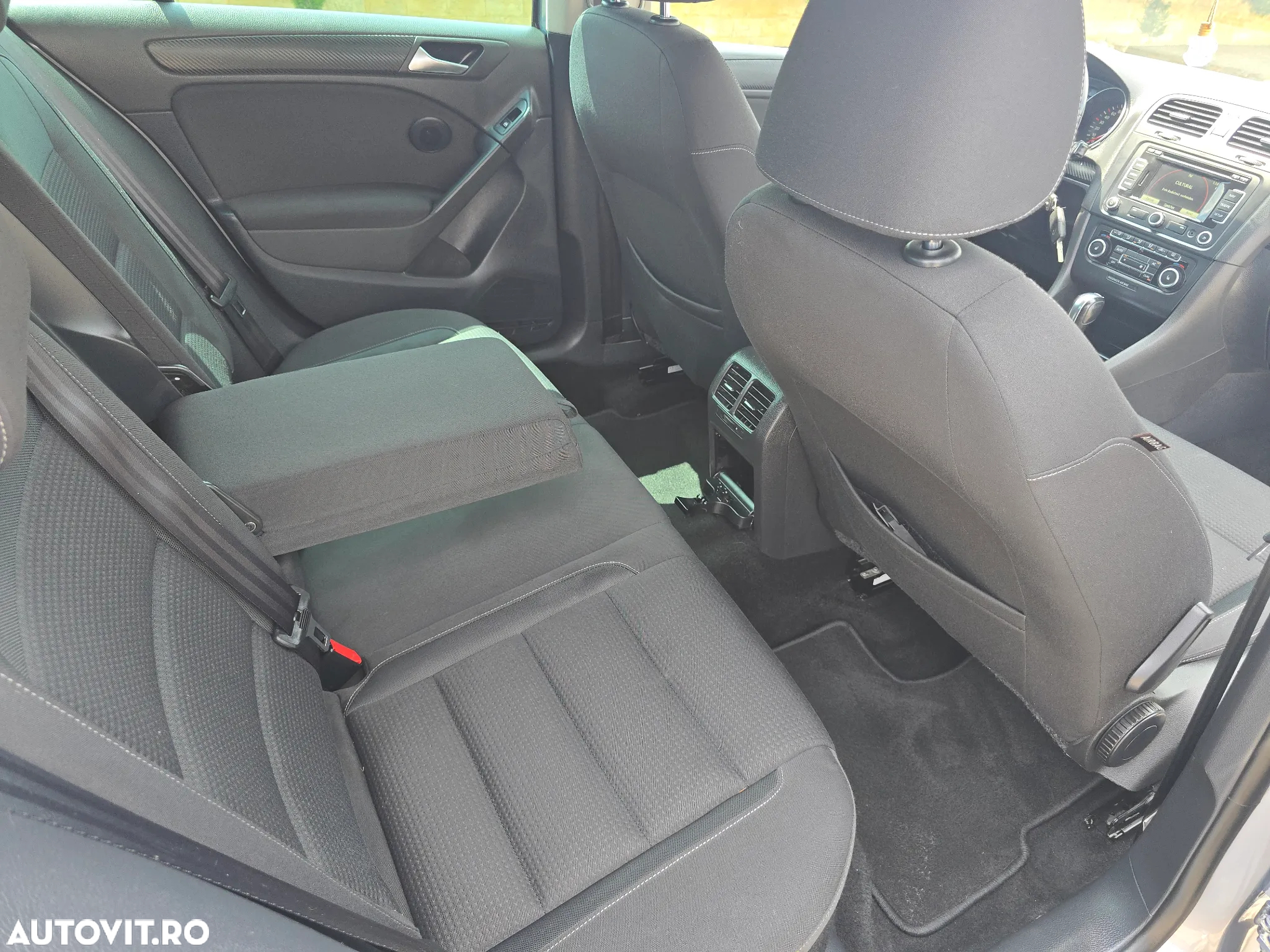 Volkswagen Golf 1.2 TSI BlueMotion Technology DSG Team - 9