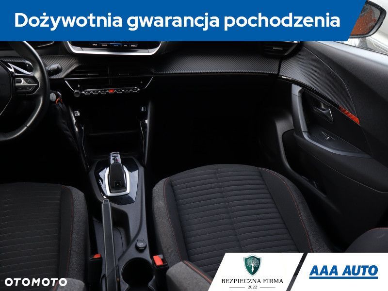 Peugeot 2008 - 9