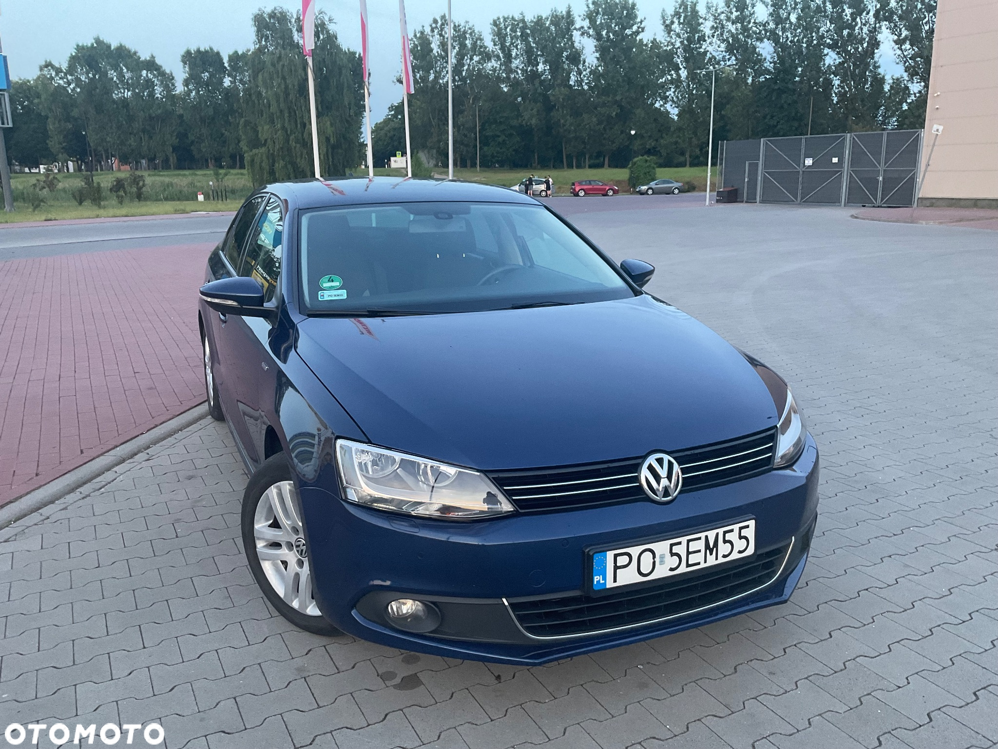 Volkswagen Jetta 2.0 TDI Life - 11