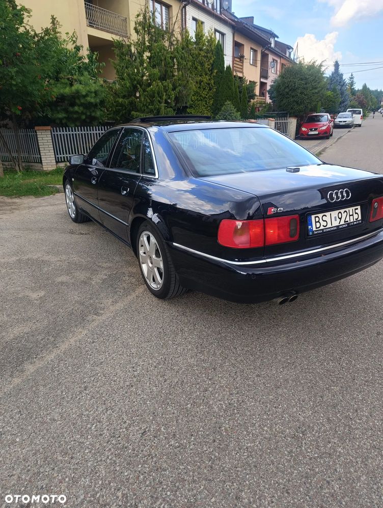 Audi S8 - 3