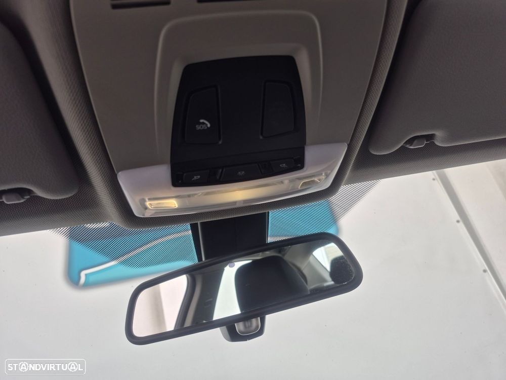 BMW 316 i Line Modern Auto - 22