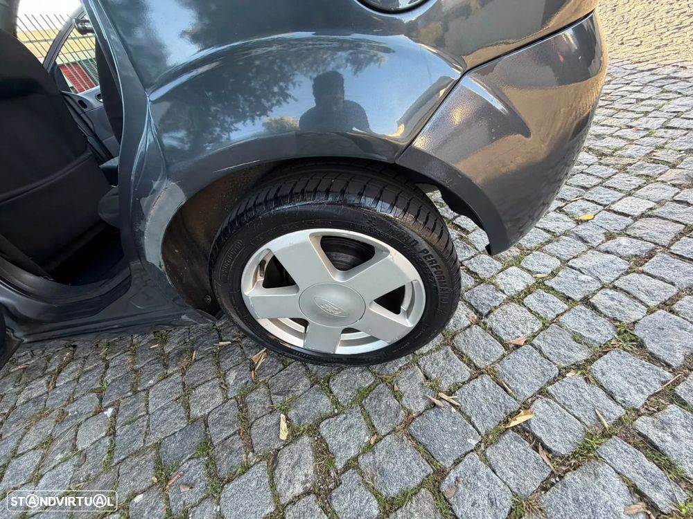Ford Fiesta - 6