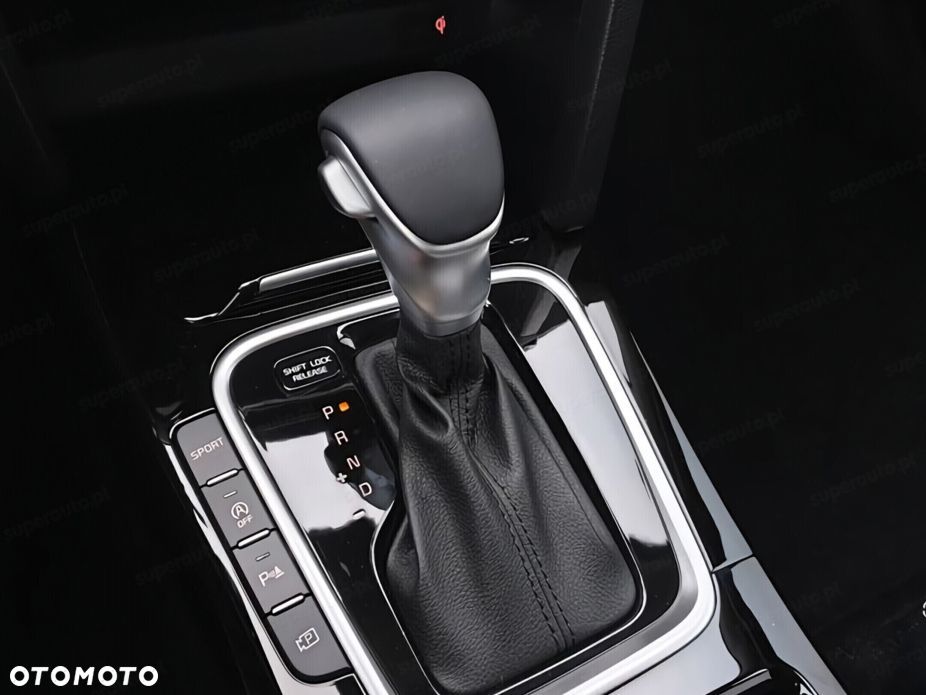 Kia XCeed - 11