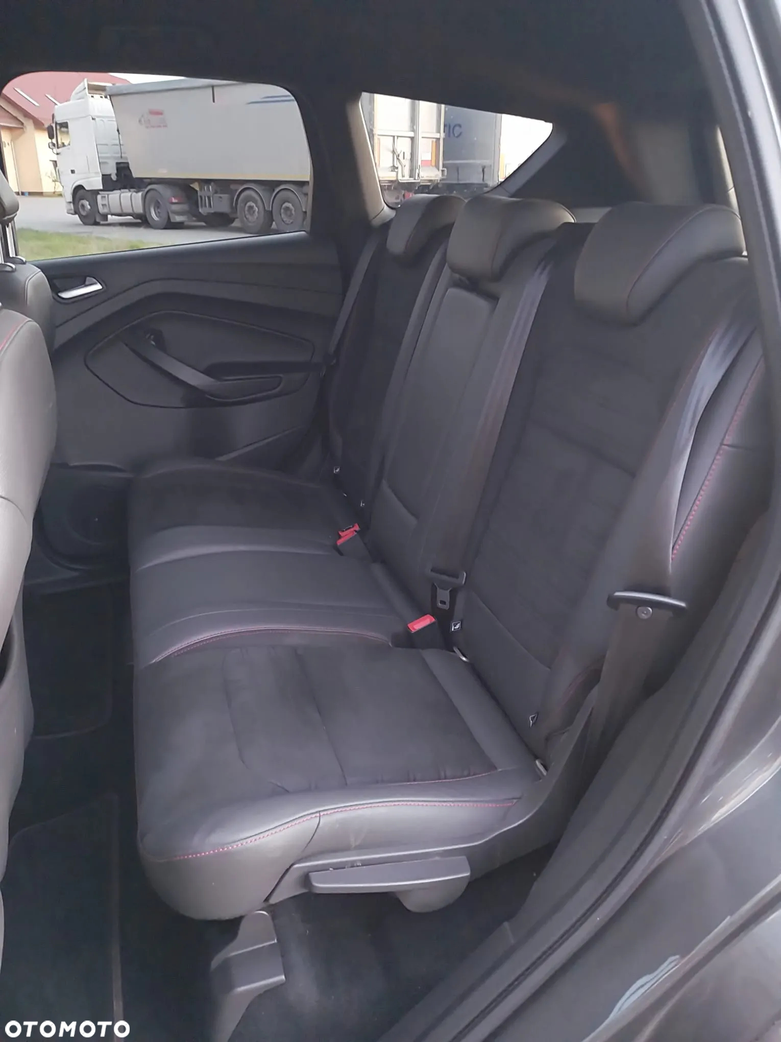 Ford Kuga 1.5 EcoBoost 4x4 ST-Line - 24