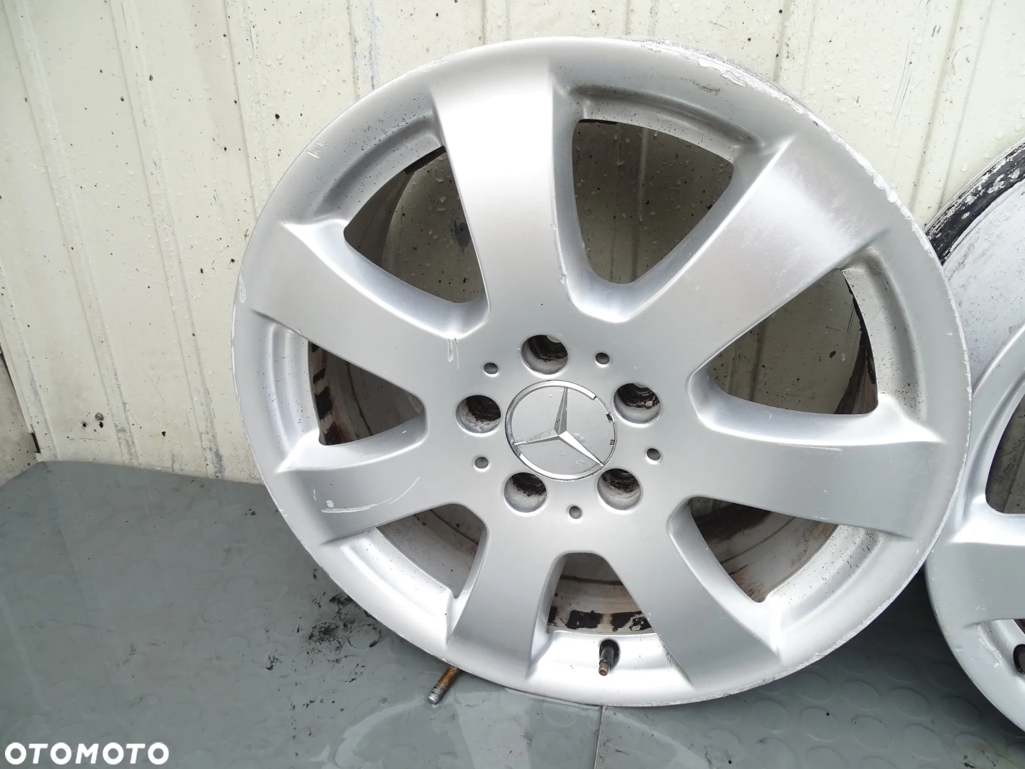 R Klasa W251 Felgi 7.5Jx17 5x112 komplet 2514011002 - 2