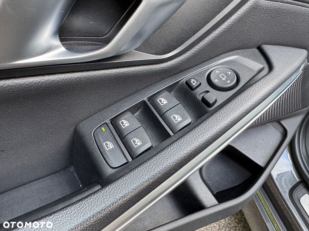 BMW Seria 3 318d Edition Luxury Line Purity - 15