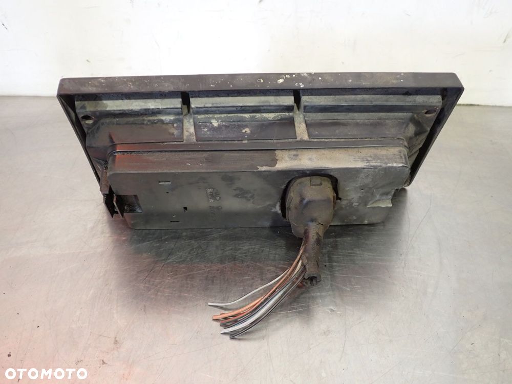 LAMPA LEWA TYLNA VOLKSWAGEN T3 - 3