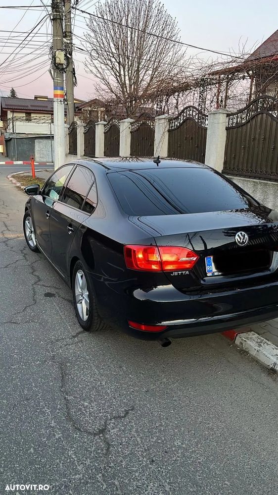 Volkswagen Jetta 1.2 TSI BMT Trendline - 2