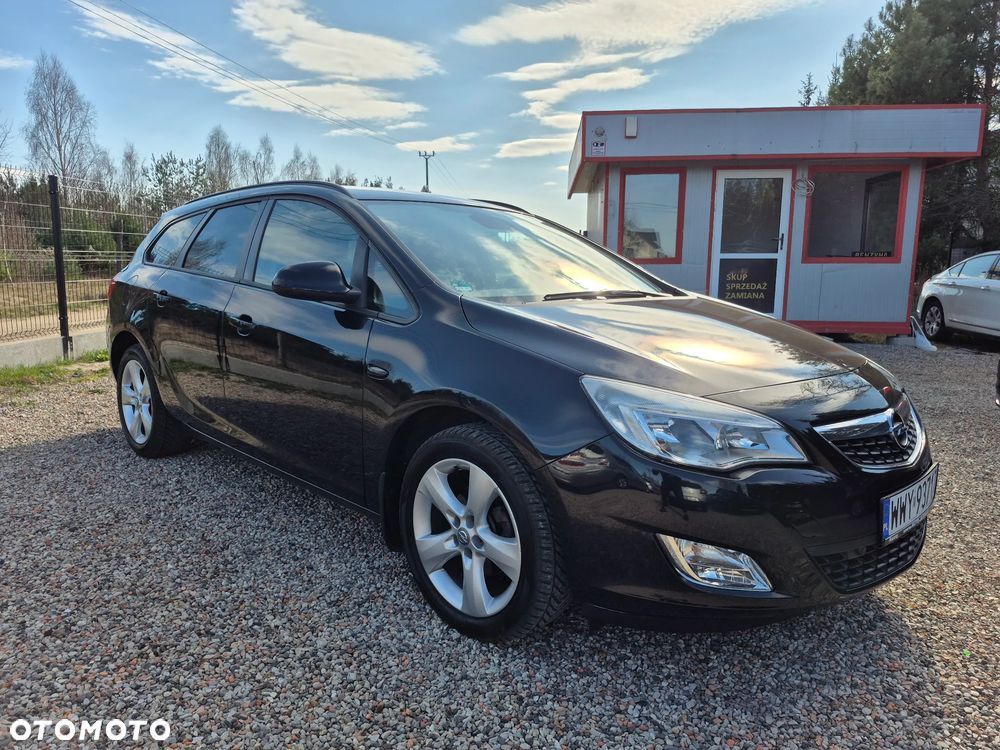 Opel Astra 1.4 T Cosmo - 4