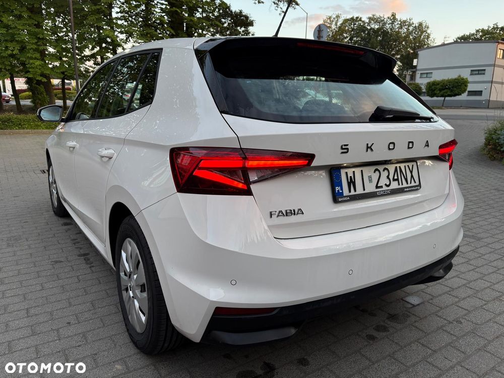 Skoda Fabia 1.0 TSI Selection DSG - 12